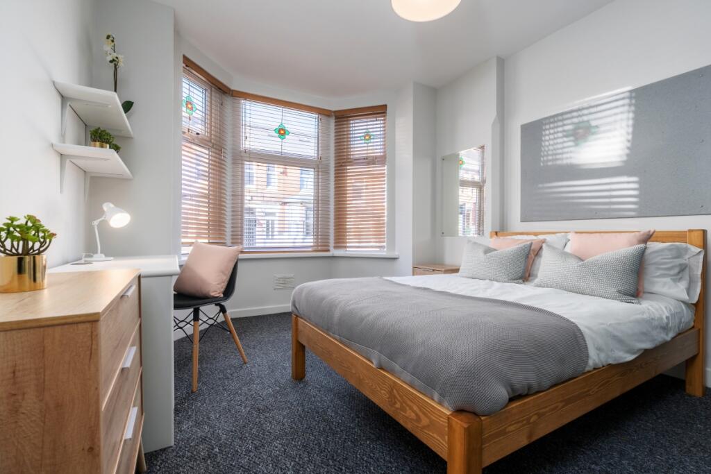 104 Rothesay Avenue, Nottingham, NG7 - View 3