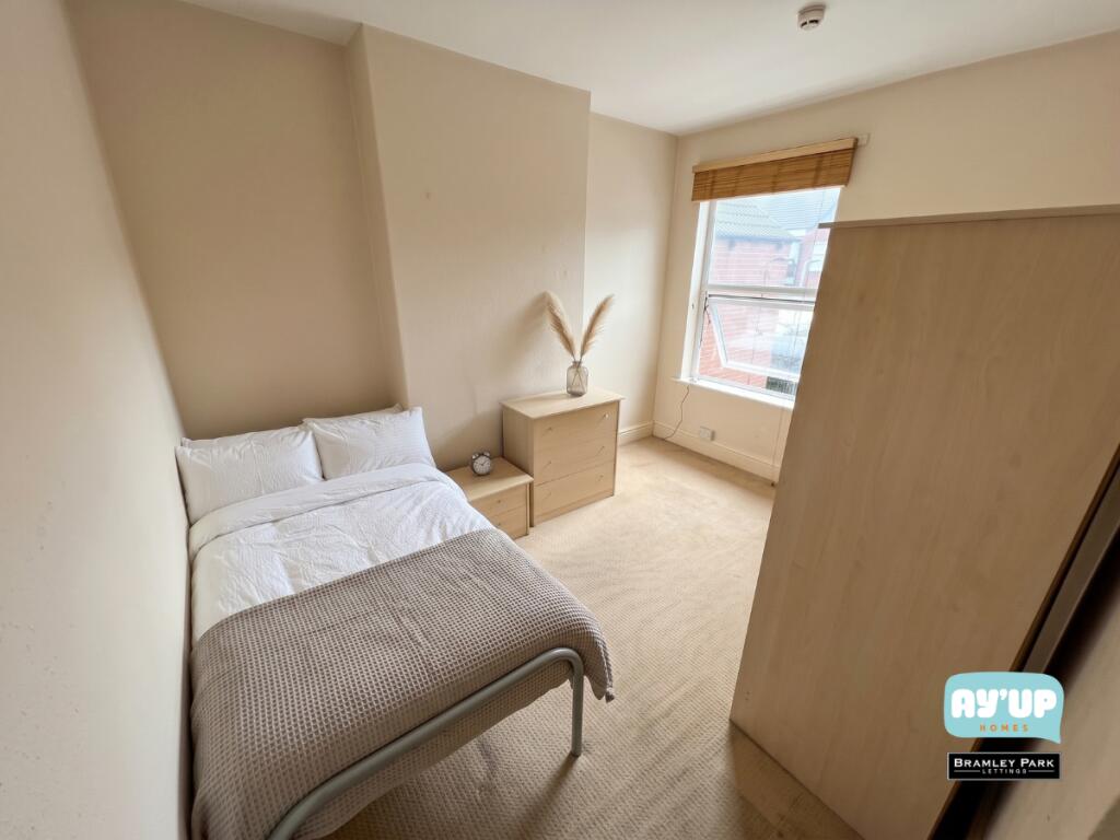 Main image of property: Room 4, 20 Highfield Road DN1 2LA