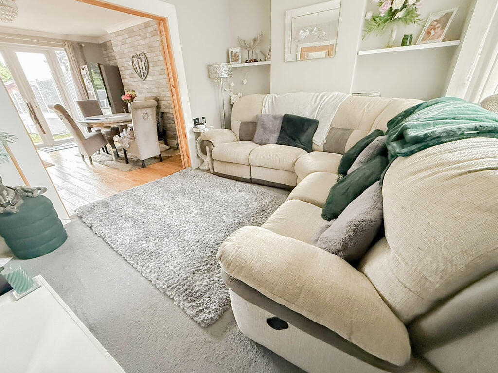 House in Birmingham, West Midlands - More