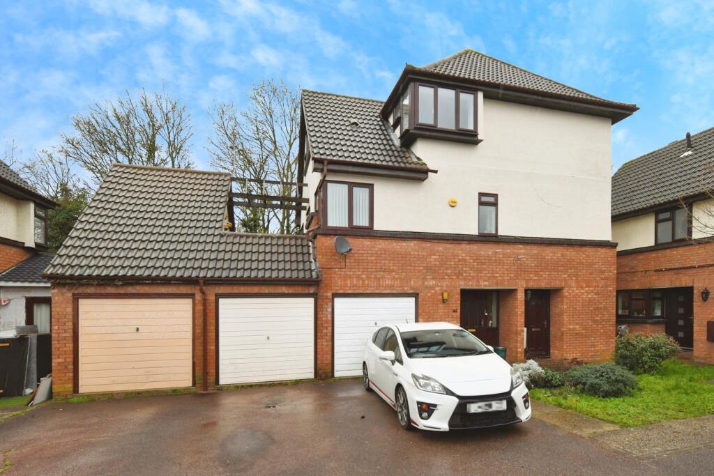 Main image of property: Kenton Way, Langdon Hills, Basildon, Essex, SS16