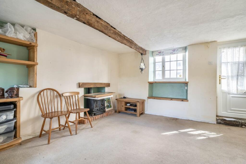 House in East Devon, Axminster - More