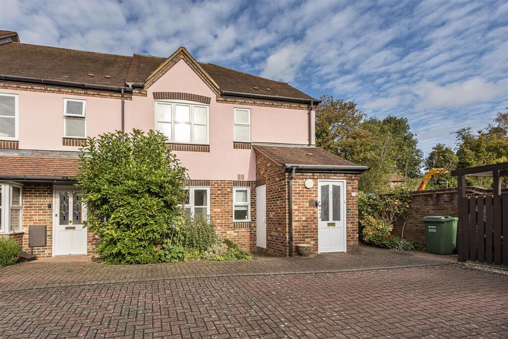 Main image of property: Sun Lane, Harpenden