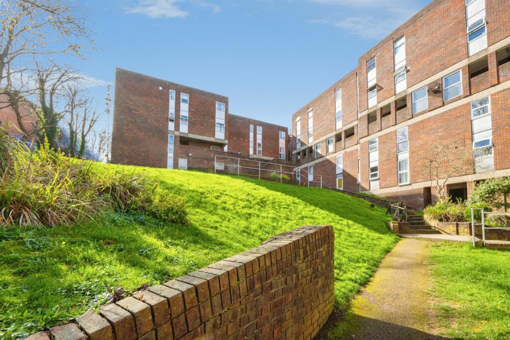 Main image of property: Downs Road, Luton