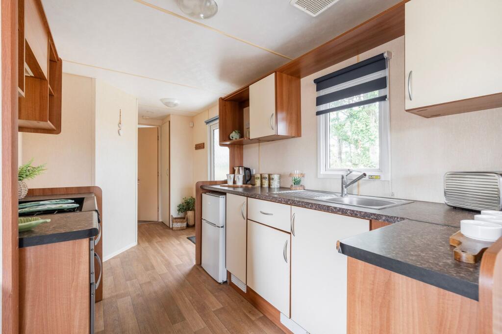 Broadland Sands Holiday Park, Corton photo 4