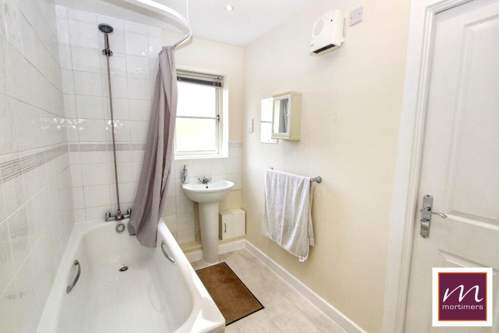 Apartment in Hemel Hempstead, Coldharbour - More