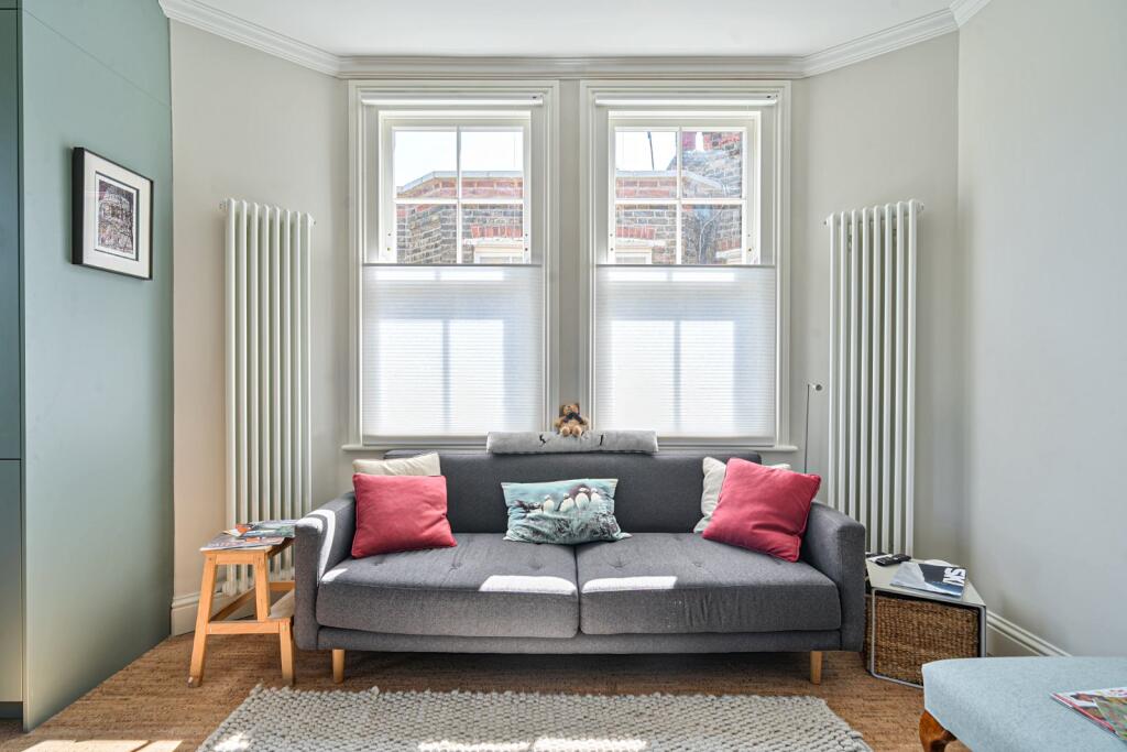 Main image of property: North Avenue,
Richmond, TW9
