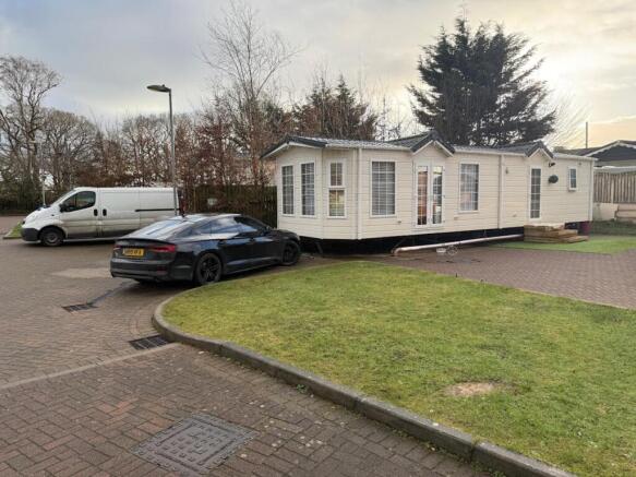 Caravan and car.jpg