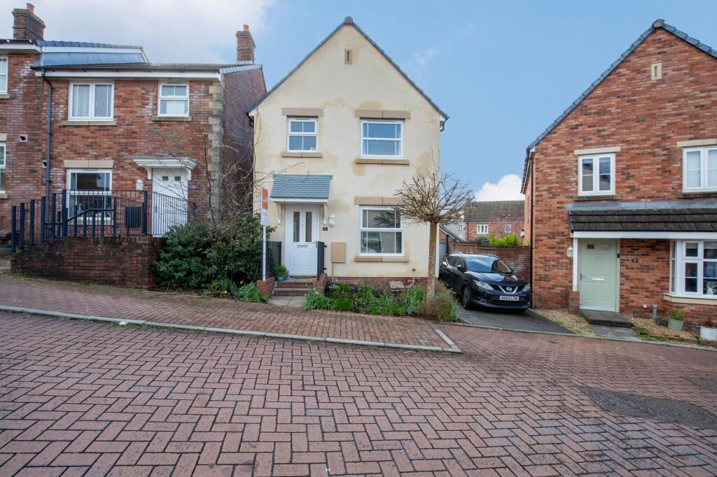 Main image of property: Lon Yr Helyg, Coity, CF35