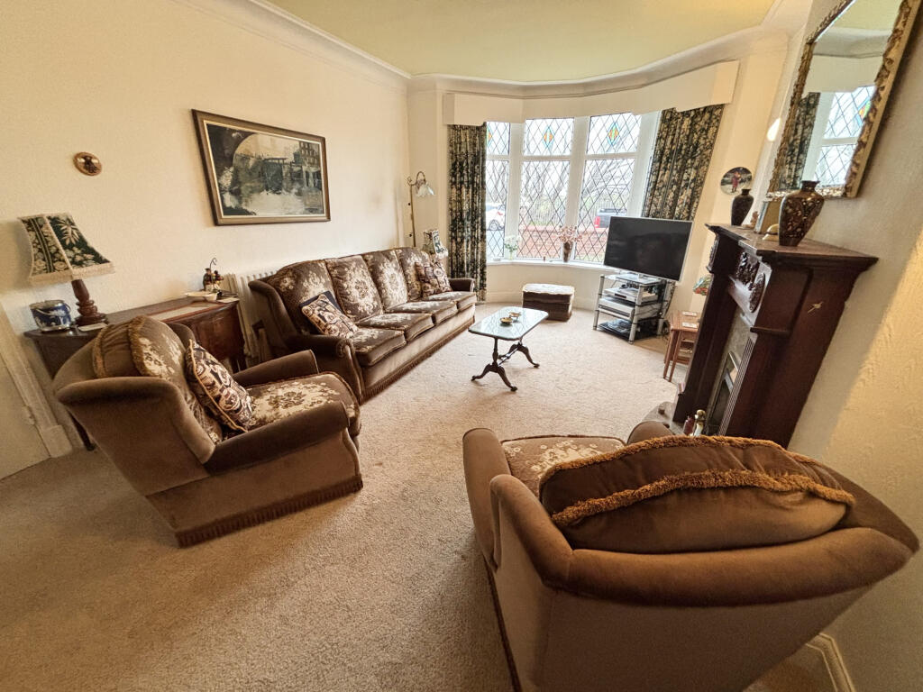 Shaftesbury Avenue,  North Shore, FY2 photo 4