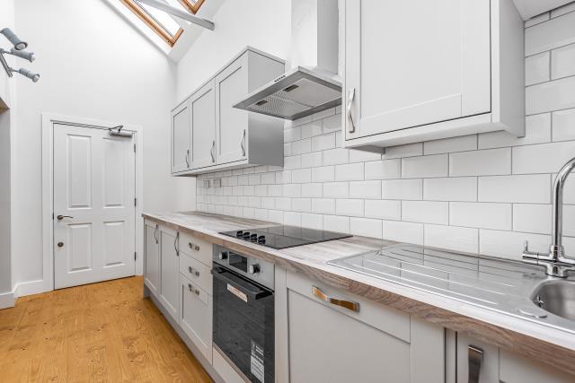 Apartment in Newbury, Speenhamland - View 2