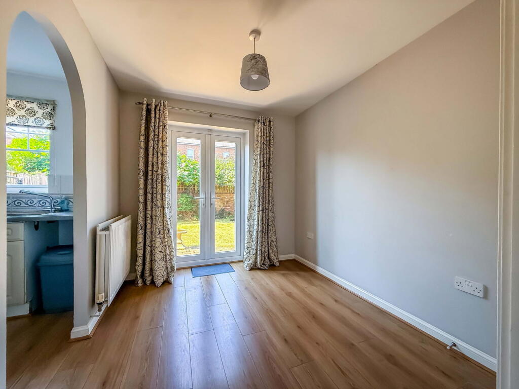 Larkspur Close, Southport, PR8 - More