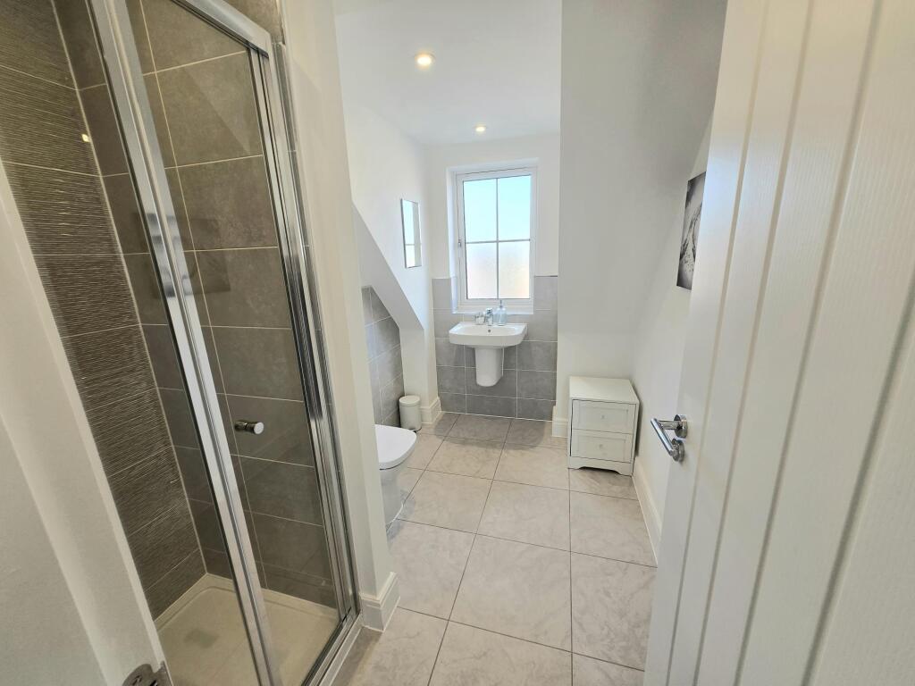Croxton Square, Kingsmere, Bicester photo 5