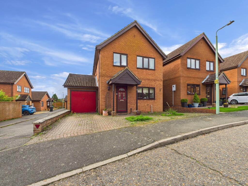 Vicarage Gardens, Stowmarket, IP14, Stowmarket