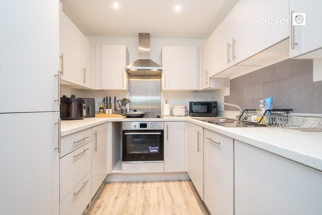 Apartment in Plymouth - View 4
