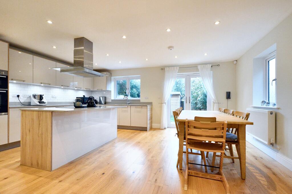 Additional image 2 of Wain Close, St Albans, AL1