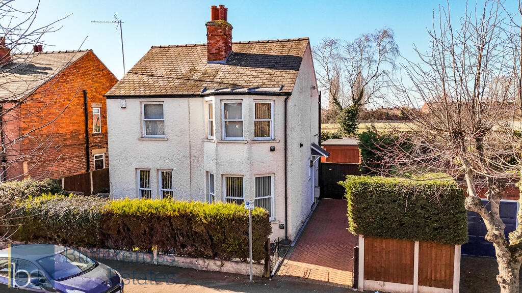 Main image of property: Lime Grove, Newark, NG24 4AH