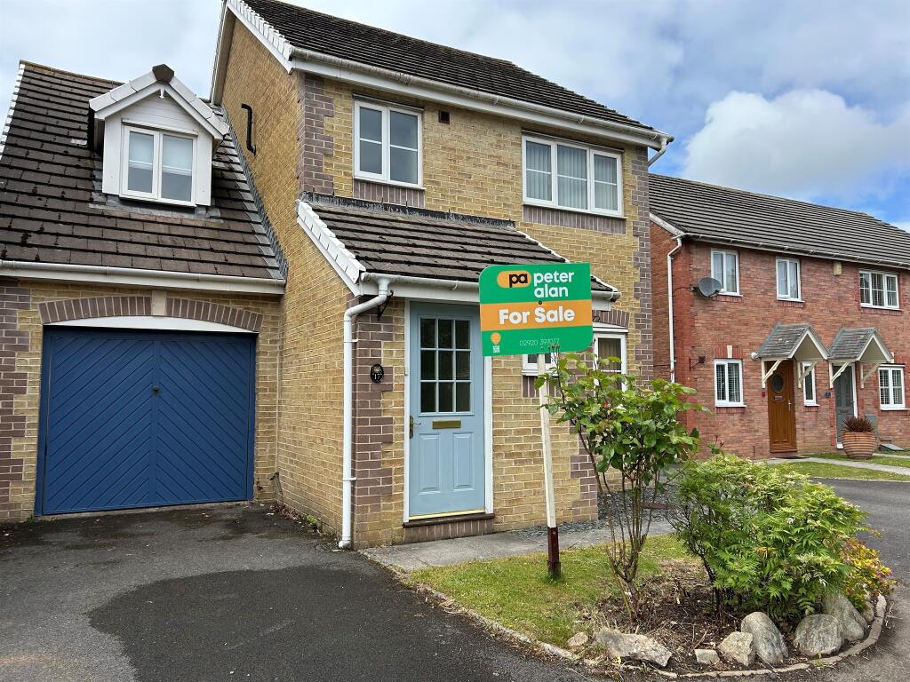 Main image of property: Clos Eiddiw, Cardiff