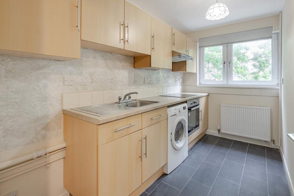 Kingsfield, Linlithgow, EH49 photo 4