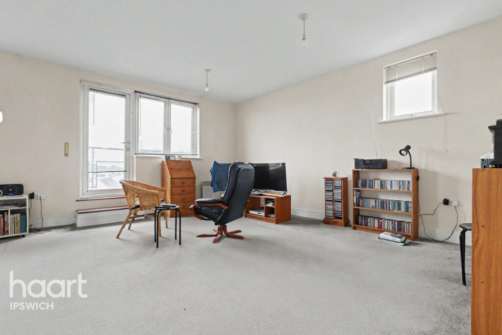 Apartment in Ipswich, Suffolk - View 4