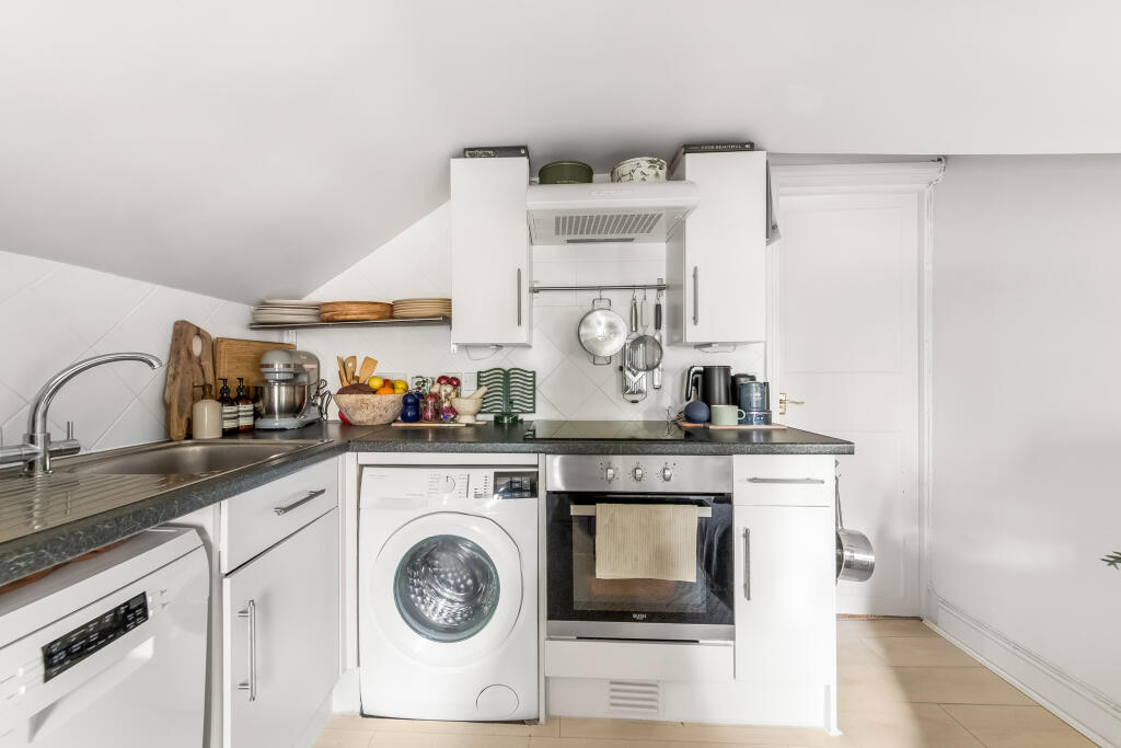 Apartment in London - View 4