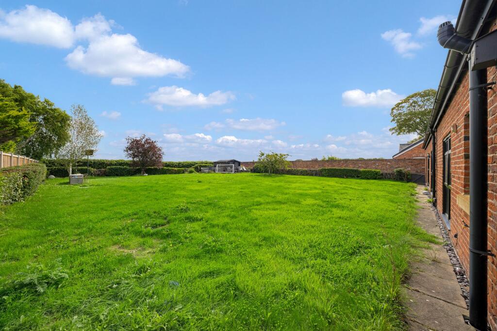 House in Warrington, Burtonwood - View 3