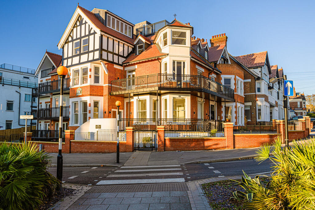 Main image of property: Station Road, Westcliff-on-sea, SS0