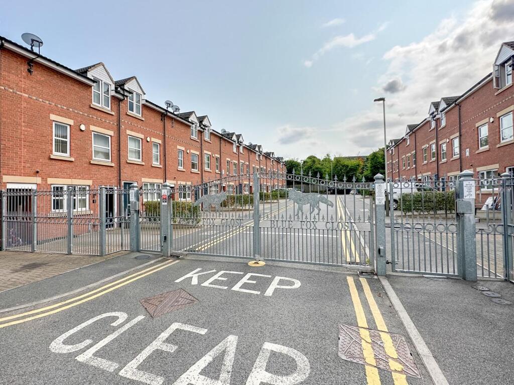 Main image of property: 5 Blue Fox Close, Leicester, 