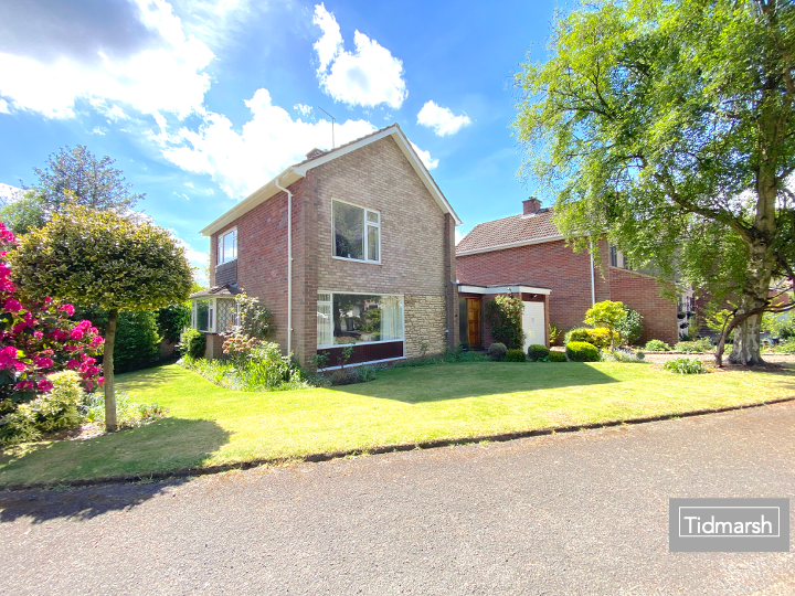 Main image of property: 6 Fairfield Drive, Codsall WV8 2AB