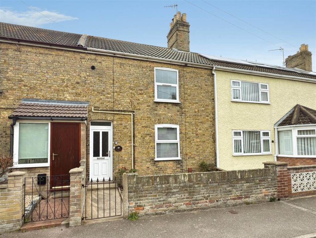 Main image of property: Prospect Place, Pakefield, Lowestoft, Suffolk, NR32
