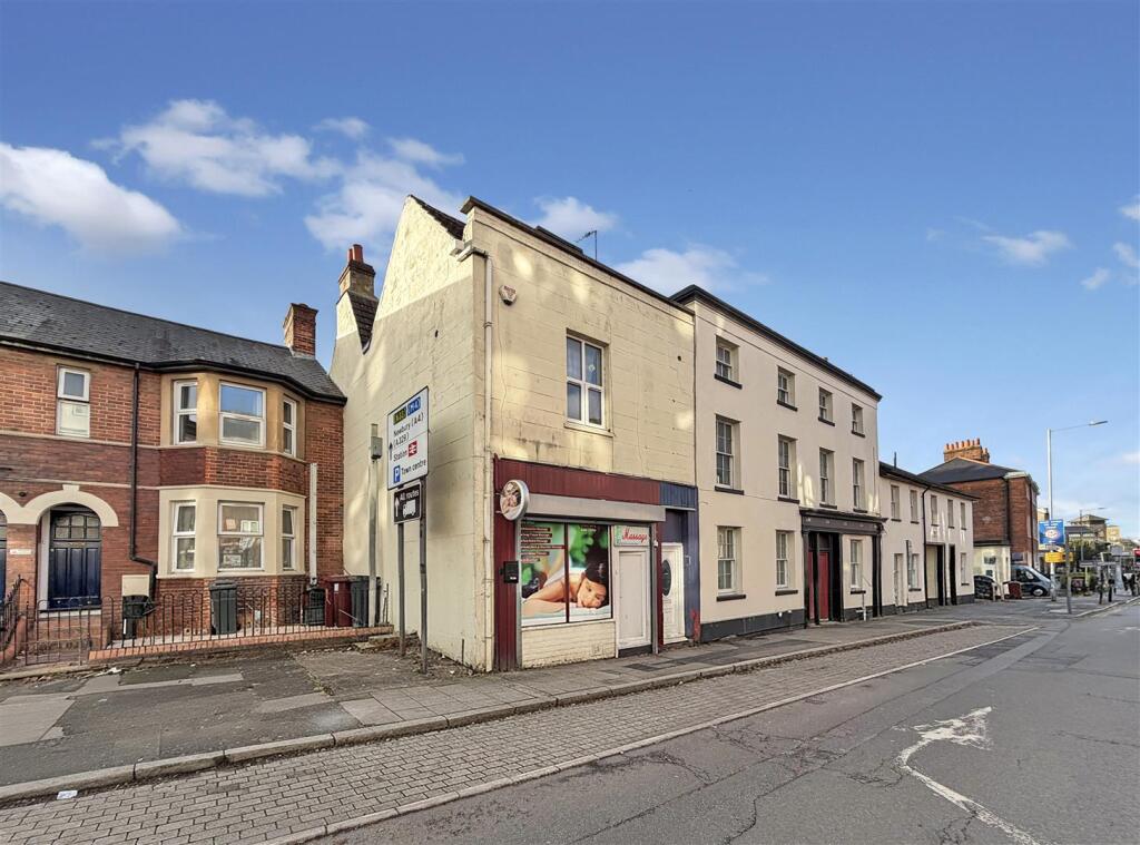 Main image of property: Southampton Street, Reading