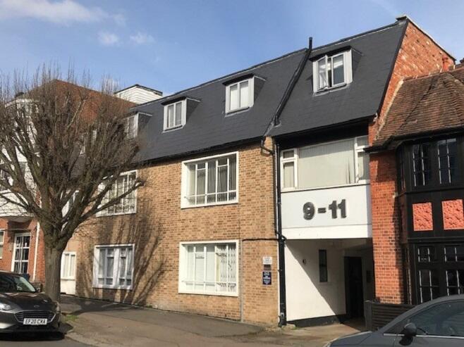 Main image of property: High Beech Road, Loughton, Essex, IG10