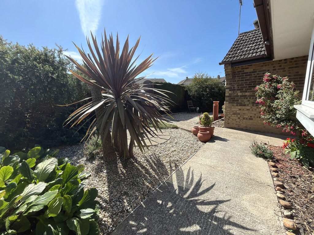 House in Dover, Deal - View 2