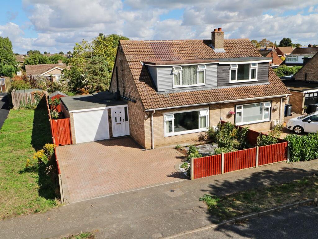 3-bed semi-detached on Orchard Road, Eaton Ford, St Neots, PE19, £375,000