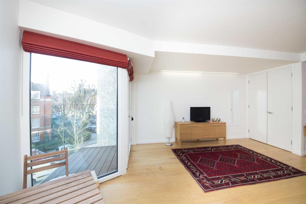 Apartment in London - View 2