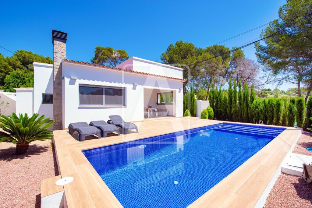 Main image of property: Valencia, Alicante, Benissa Coastal