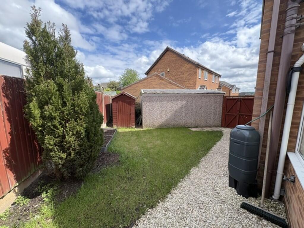 Stoneybank Drive, Kiveton Park photo 4