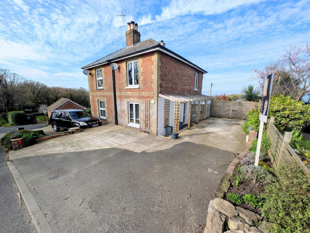 3-bed house on Stroudwood Road, Ryde, PO33, £300,000