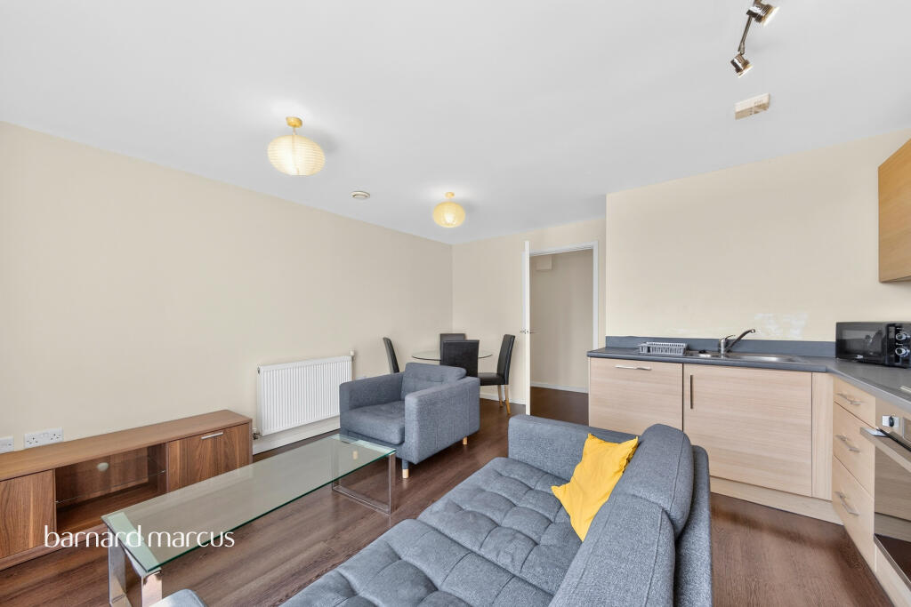 Apartment in London - More