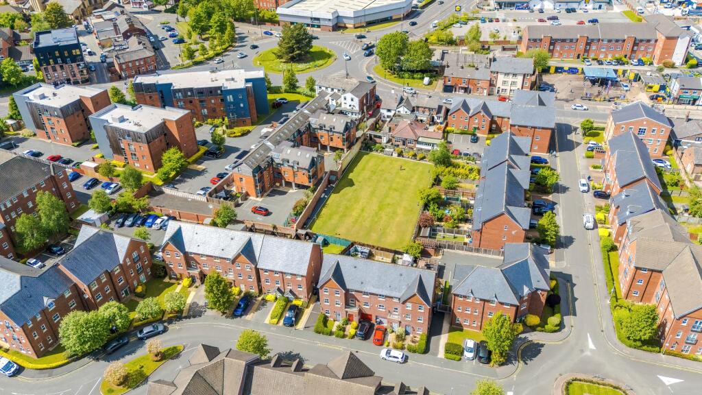 House in Warrington, Fairfield, Howley - View 2