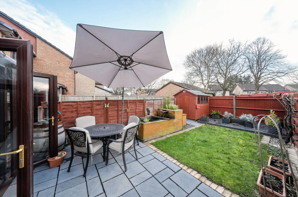 Pimpernel Close, Locks Heath, Southampton, Hampshire, SO31 photo 4