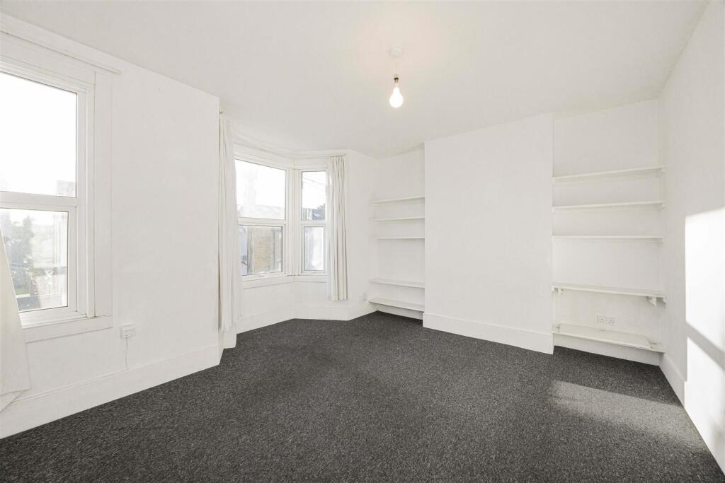 Westbury Road, Walthamstow, London - View 3