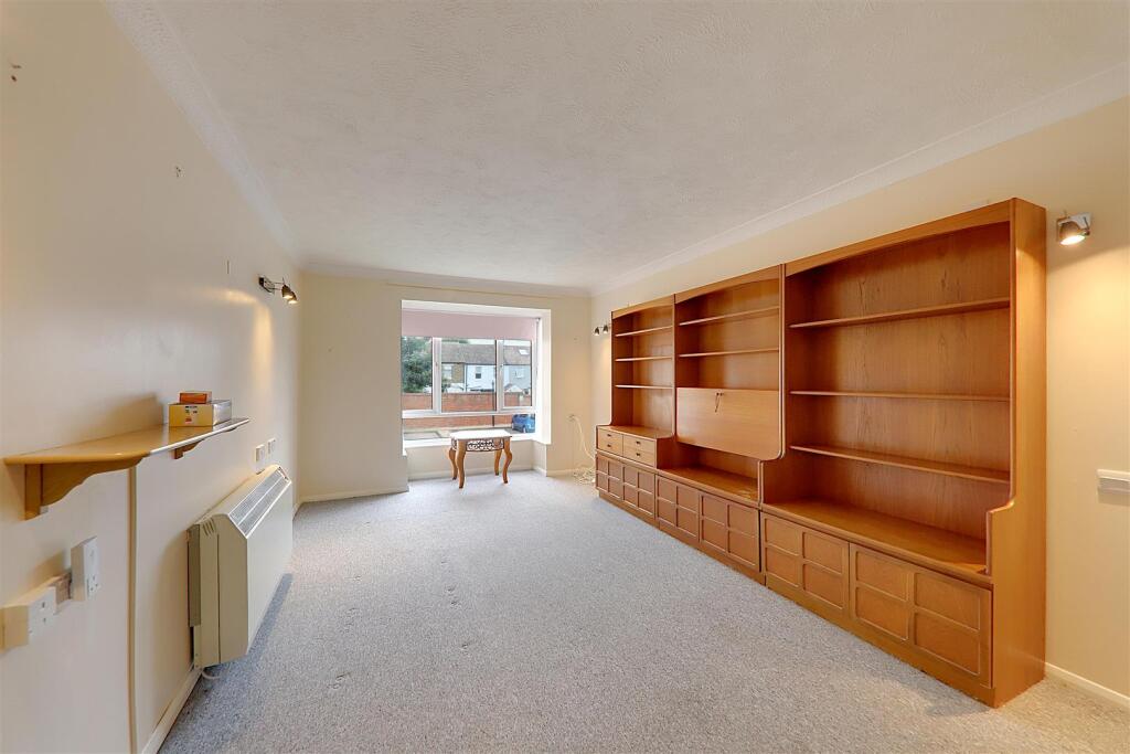 Broadwater Street East, Worthing photo 4