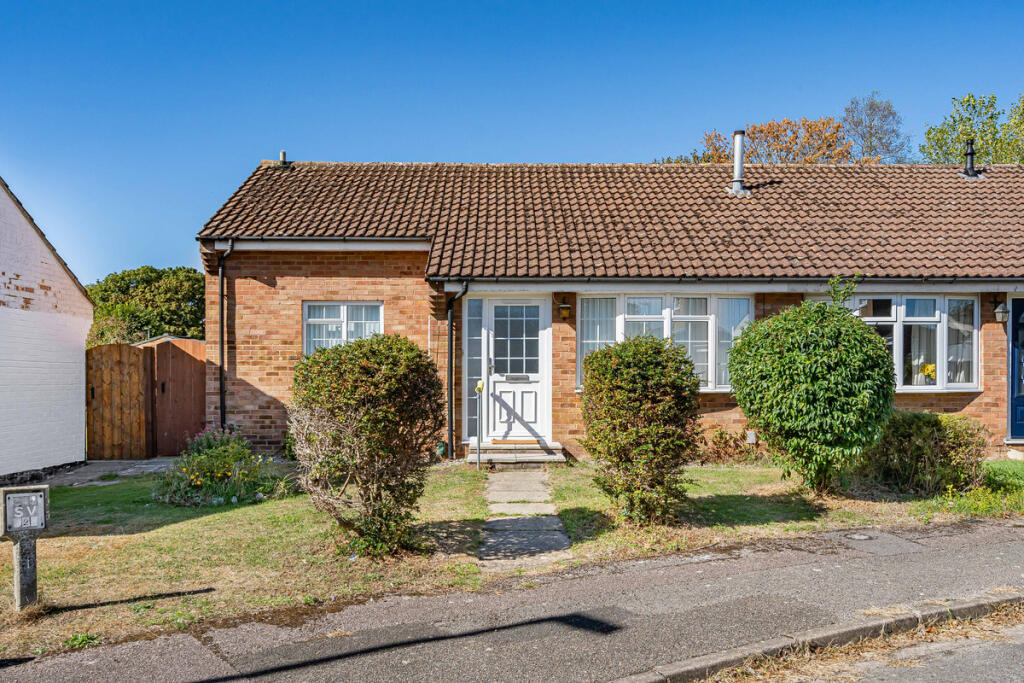 Main image of property: Thames Avenue, Bicester, OX26