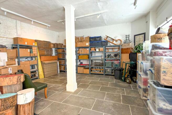 Tutt Antiques, Angel Street, Petworth, GU28 0BQ