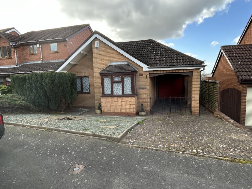HALESOWEN - Brades Close