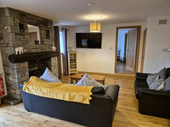 Newlands Cottage ...