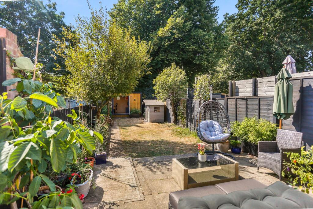 House in Brighton - View 4