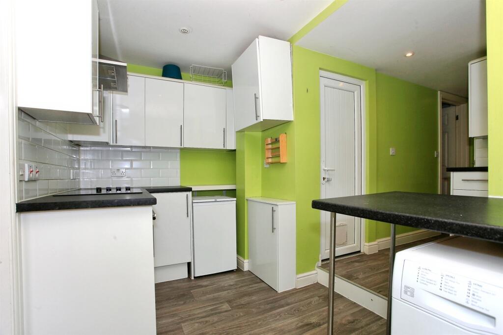 House in Peterborough, Orton Longueville - View 4