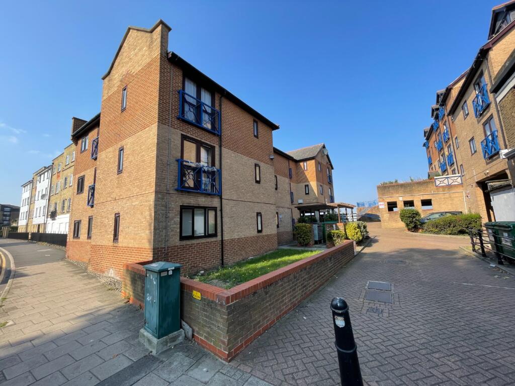 Main image of property: Crawley Court, West Street, Gravesend, Kent, DA11 0BE