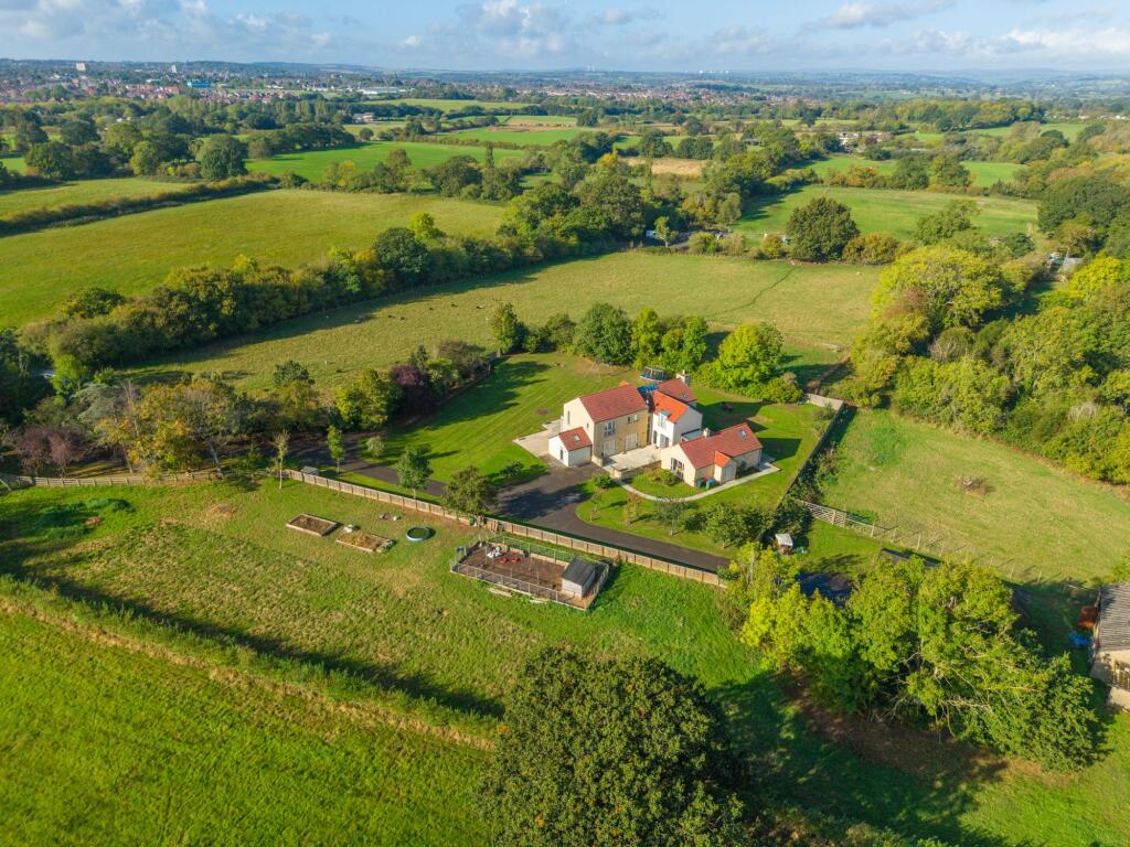 5 Bedroom Detached in HG1 4DN